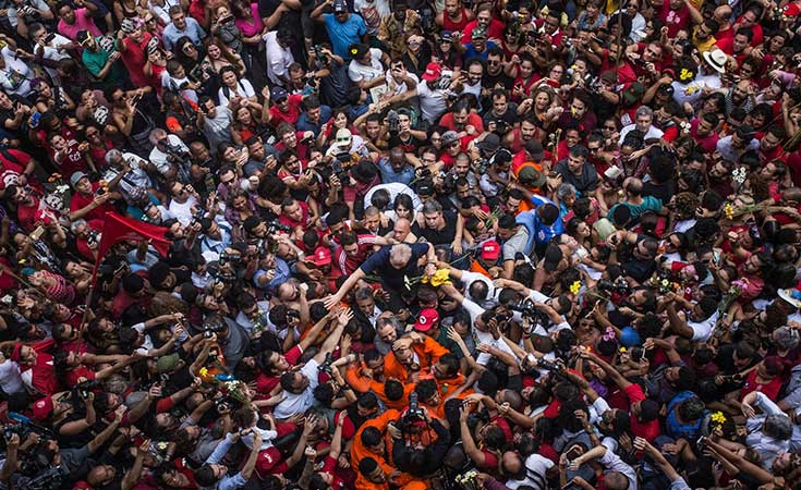 The Edge Of Democracy retrata la llegada a la cima y caida de Lula y Dilma Roussef