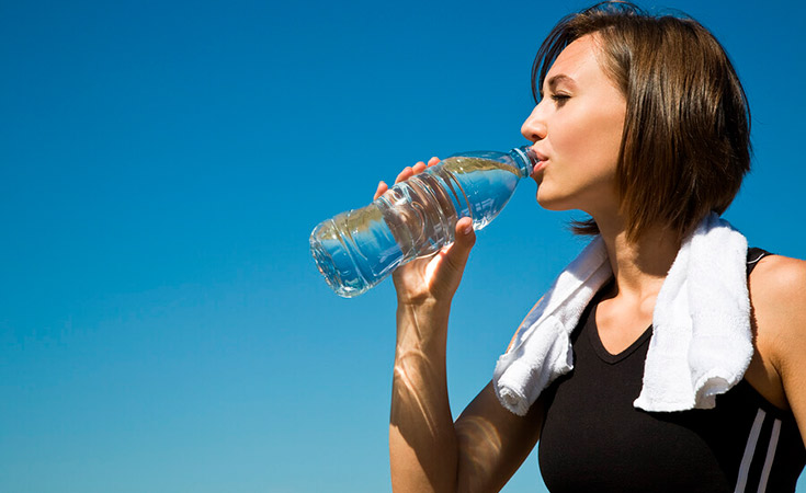Los deportistas pueden elegir entre agua simple y agua con gas
