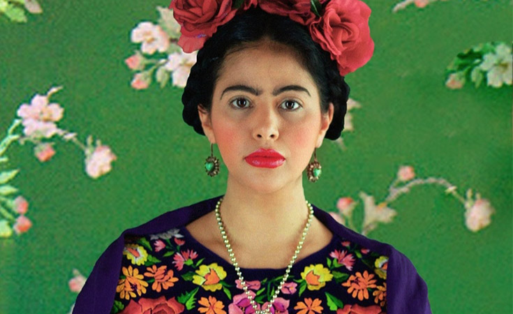 La actriz Yael Duval recrea fotos emblemáticas para mostrar su orgullo mexicano