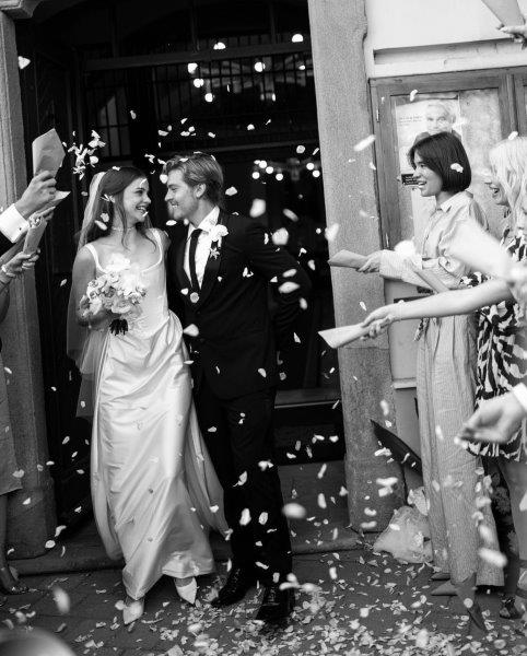Barbara Palvin y Dylan Sprouse celebran su boda en Hungría 1