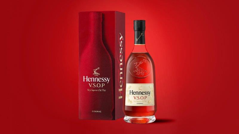 Hennessy V.S.O.P. presenta su nuevo diseño, más lujoso y eco friendly 1