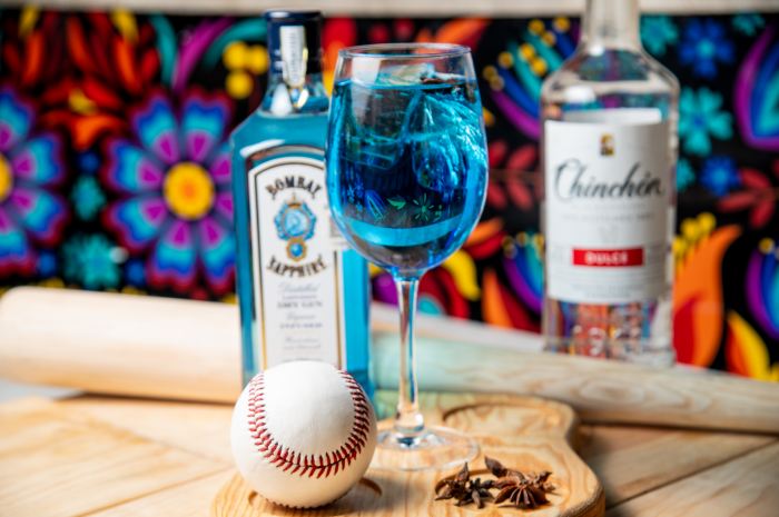 El Peladito: Beis, cheves y mariscos sinaloenses 2