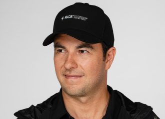 Esta es la colección de ropa deportiva de Checo Pérez