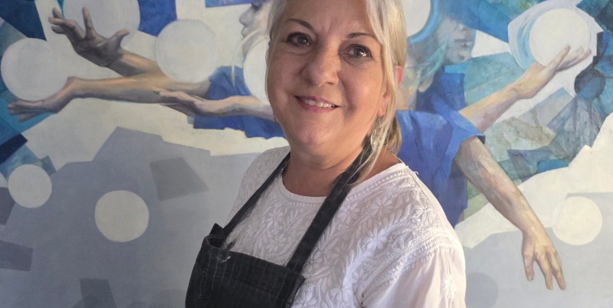 Eugenia Orozco inaugura expo en la Bolsa Mexicana de Valores