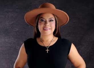 Busca Fabiana Rojas llegar con “Estúpido Cupido” a otro público