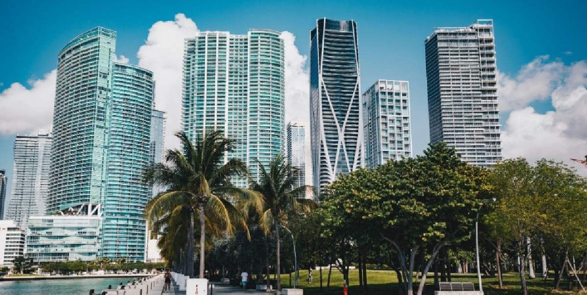 Claves para invertir en Estados Unidos: oportunidades, requisitos y sectores con mayor crecimiento